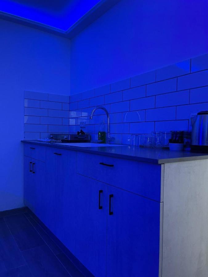 חדרי לייבל Label Rooms Blue & Red Tiberíades Exterior foto